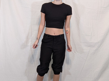 Selling with online payment: Black Capris