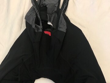 Selling with online payment: Castelli protect race bib