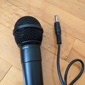 Renting out with online payment: Radioshack Uni-Directional Dynamic Microphone 3303038