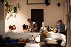 Free | Book a table: Small cosy cafe spot for early workers, brunch or dinner