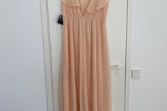 Myydään (Yksityinen): Kaason pitkä mekko, persikka