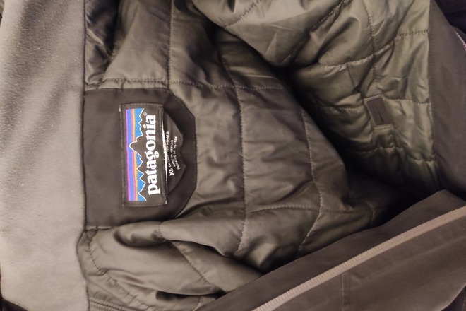 Shop secondhand outdoor activity ski and snowboard clothing and gear