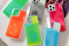 Comprar ahora: 44pcs Luminous Neon Sand Phone Case For iPhone 13 12 11 pro max X