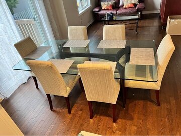Individual Sellers: Dining table with 6 chairs