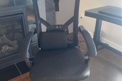 Selling: Office recliner chair