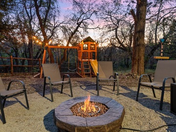 Hourly Rental: Big Bear Cabin with playground and fire pit