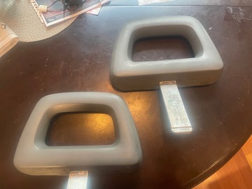 Selling with online payment: Foxbody Halo Style Headrests