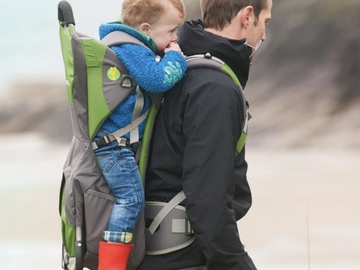Rent out Weekly: Child carrier backpack for 6m-3yrs Little life