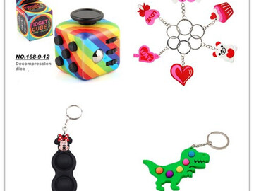 Buy Now: 85pcs children's decompression Rubik's cube toy keychain