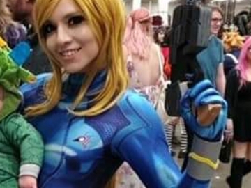 Selling with online payment: Samus gun and wig 