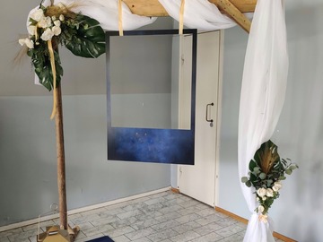 Myydään (Yksityinen): Hääkaari