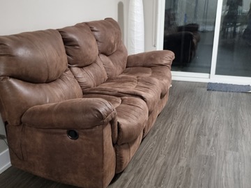 Selling: Ashley recliner Sofa 