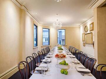 Book a meeting | $: The Nesso Room - Luminous space for your workshops.