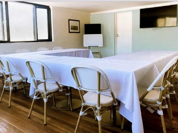 Book a meeting | $: The Havenview Room - Contemporary space for board meetings.