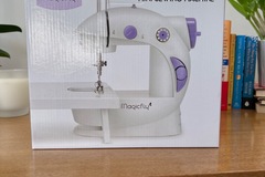 Renting out with online payment: Mini sewing machine 