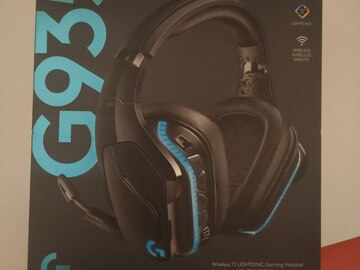 Myydään: New G935 headphones