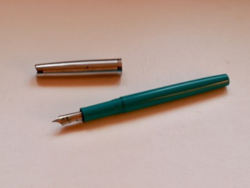 Renting out: Vintage Esterbrook M2 in Teal with multiple nib options