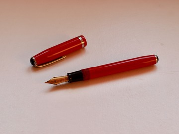 Renting out: Vintage Esterbrook SJ in Pillar Box with multiple nib options