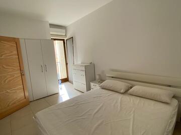 Rooms for rent: Available room, Saint Julian's  (for coaple)