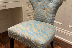Selling: Upholstered Vanity Chair 