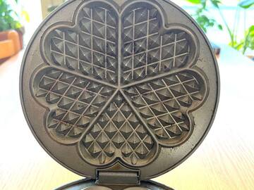 Myydään: Cloen 30cm wafflemaker