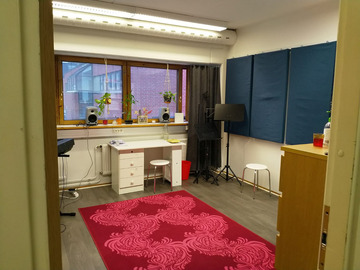 Renting out: Työhuone tarjolla musisointiin tai luovaan työhön (Helsinki)