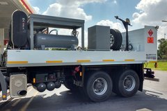 En alquiler: CAMION LUBRICADOR ABIERTO