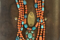 Vente au détail: Collier sautoir en corail, turquoise et médaillon ancien