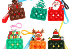 Comprar ahora: 40Pcs Christmas Pop Push Bubble Keychain Pendant 