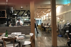 Free | Book a table: Attractive modern decor, comfortable work space in Eltham