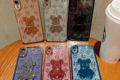 Comprar ahora: 60pcs tide brand glitter violent bear phone case for iPhone 14 13