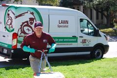 Pedir una cotización: Lawn Services in Austin, Tx & Surrounding areas