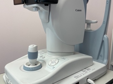 Selling with online payment: CANON CR-2 FUNDUS CAMERA