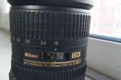 Selling: Nikon 18-200mm lens