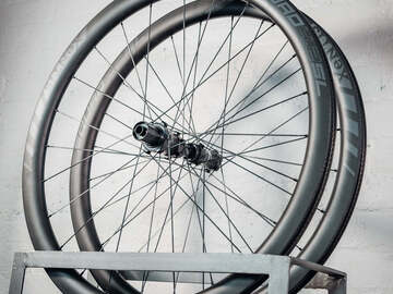 Selling with online payment: Xentis Squad 4.2 SL Wheelset