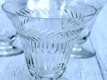 Selling: Vintage Etched Glass Sorbet Dishes (4)