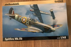Selling with online payment: eduard Spitfire Mk.IIb - ProfiPack Edition