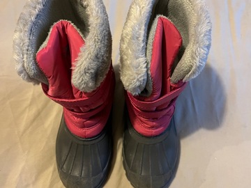 Selling with online payment: Girls Trespass Snow Boots Size 13