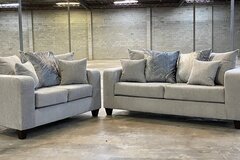 Selling with online payment: Light grey sofa and loveseat with decorative pillows - new