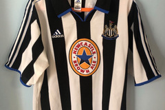 Selling with online payment: Newcastle Shearer Adidas jersey vintage 