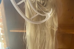 Selling with online payment: Blonde (runa) wig