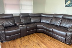 Selling with online payment: Soft grey leather reclining sectional with cup holders - new