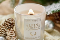  : Alpine Christmas Candle: Fir Trees + Pine + Cinnamon