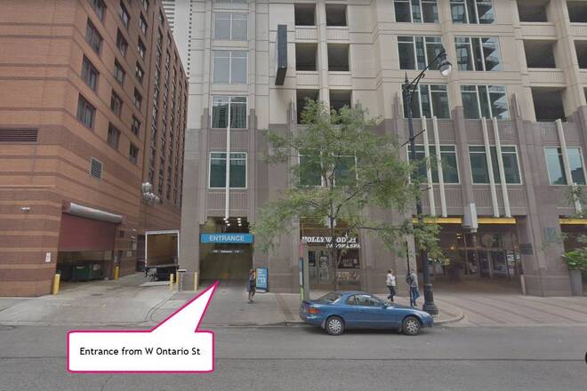 Chicago IL, River North, Covered Parking Near Many Attractions