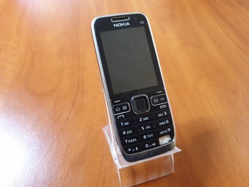 Selling with online payment: Nokia E52, unlocked, for repair