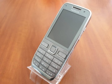 Selling with online payment: Nokia E52, unlocked, used
