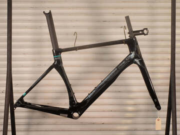 Selling with online payment: Chapter 2 Koko Frameset 