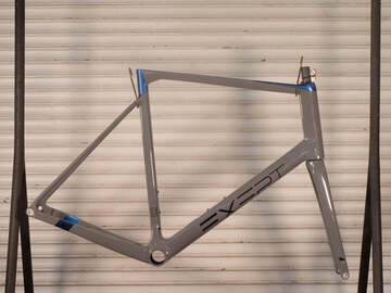 Selling with online payment: Exept Custom Road Disc Frameset
