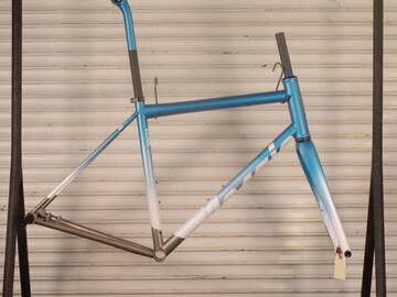 Selling with online payment: Mosaic RT-1 Custom Road Disc Frameset