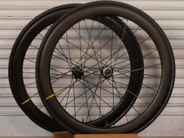 Selling with online payment: Mavic Cosmic Pro Carbon UST 650b Disc Tubeless Wheelset